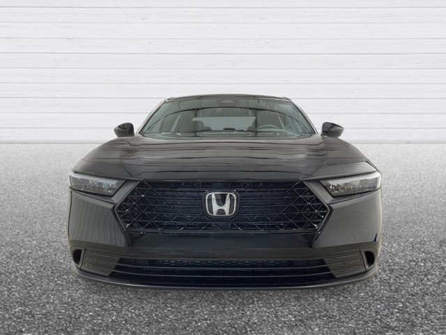 Honda Accord Hybrid Vehicle Full-screen Gallery Image 10