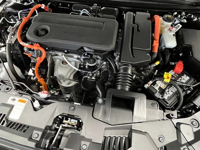 Honda Accord Hybrid Vehicle Full-screen Gallery Image 12