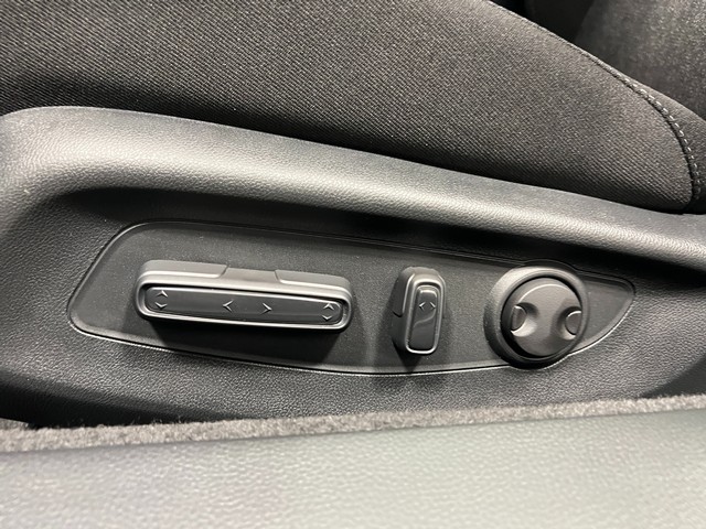 Honda Accord Hybrid Vehicle Full-screen Gallery Image 14