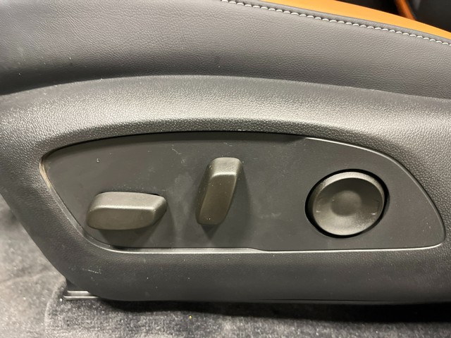 Honda Prologue Vehicle Full-screen Gallery Image 15