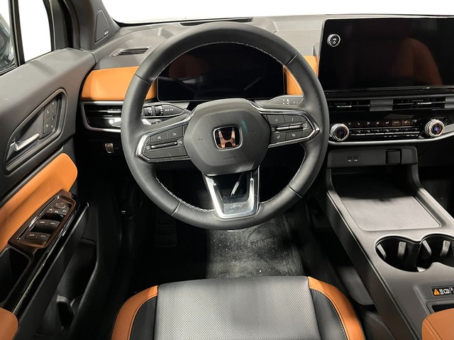 Honda Prologue Vehicle Full-screen Gallery Image 17