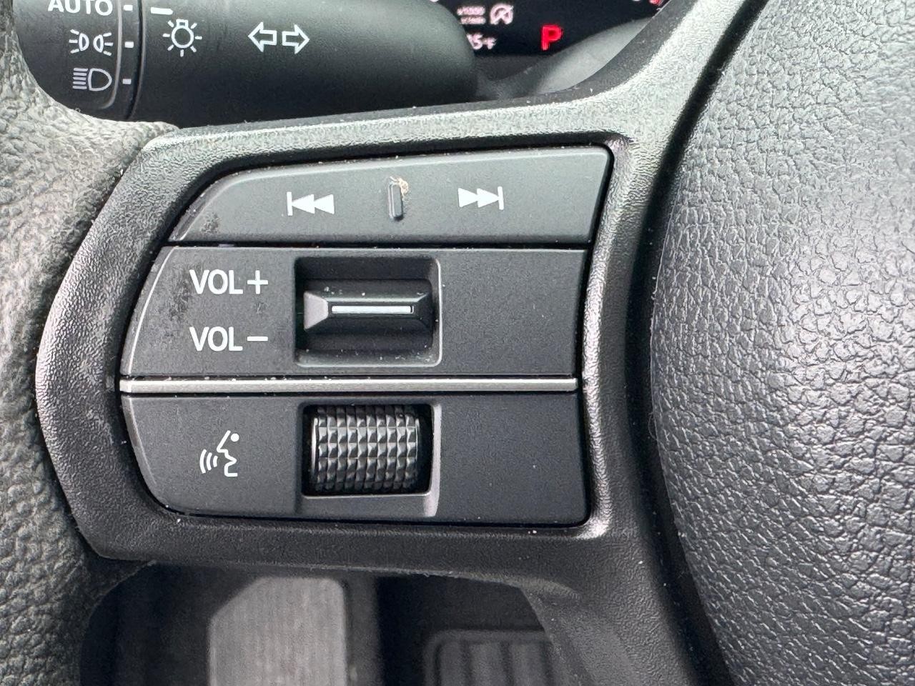 Honda Accord Sedan Vehicle Full-screen Gallery Image 20