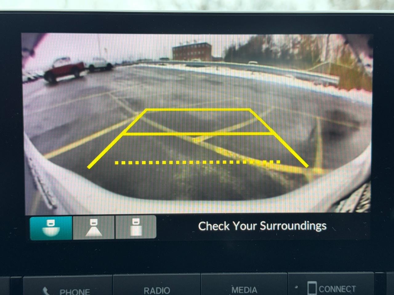 Honda Accord Sedan Vehicle Full-screen Gallery Image 22