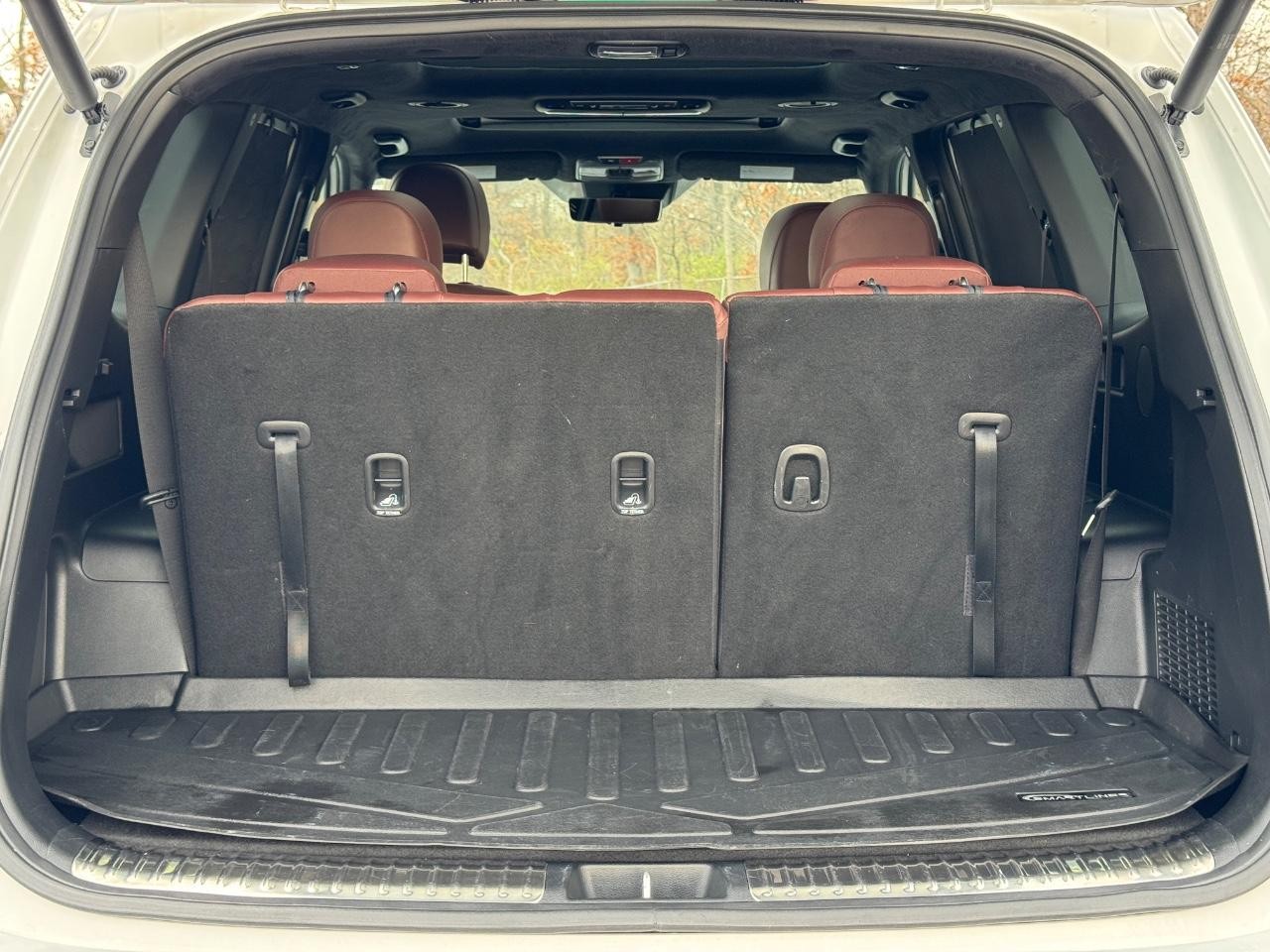 Kia Telluride Vehicle Full-screen Gallery Image 04