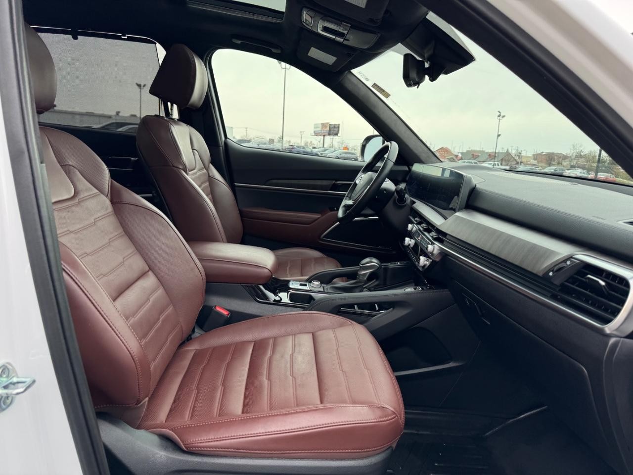 Kia Telluride Vehicle Full-screen Gallery Image 17