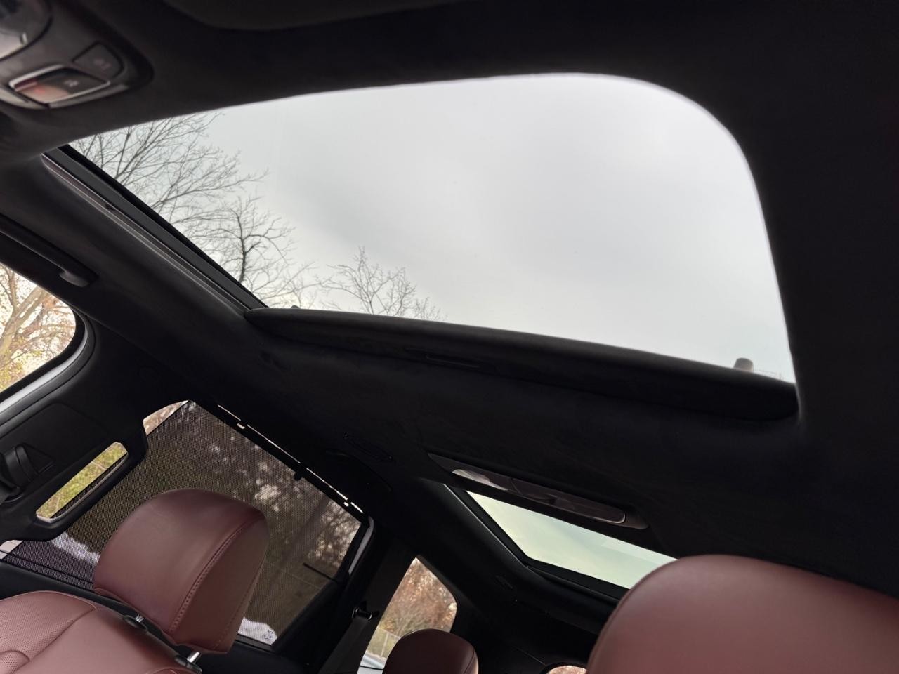 Kia Telluride Vehicle Full-screen Gallery Image 19