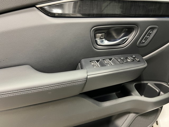 Honda Pilot Vehicle Full-screen Gallery Image 17