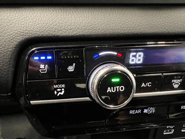 Honda Pilot Vehicle Full-screen Gallery Image 26