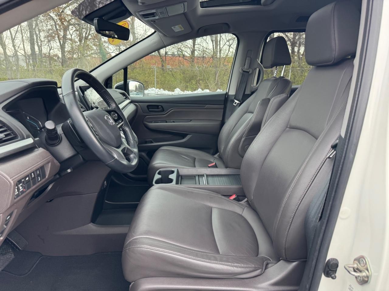 Honda Odyssey Vehicle Full-screen Gallery Image 17