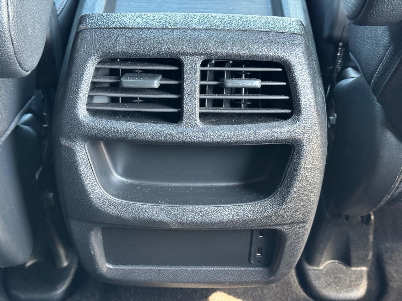 Honda Ridgeline Vehicle Full-screen Gallery Image 16