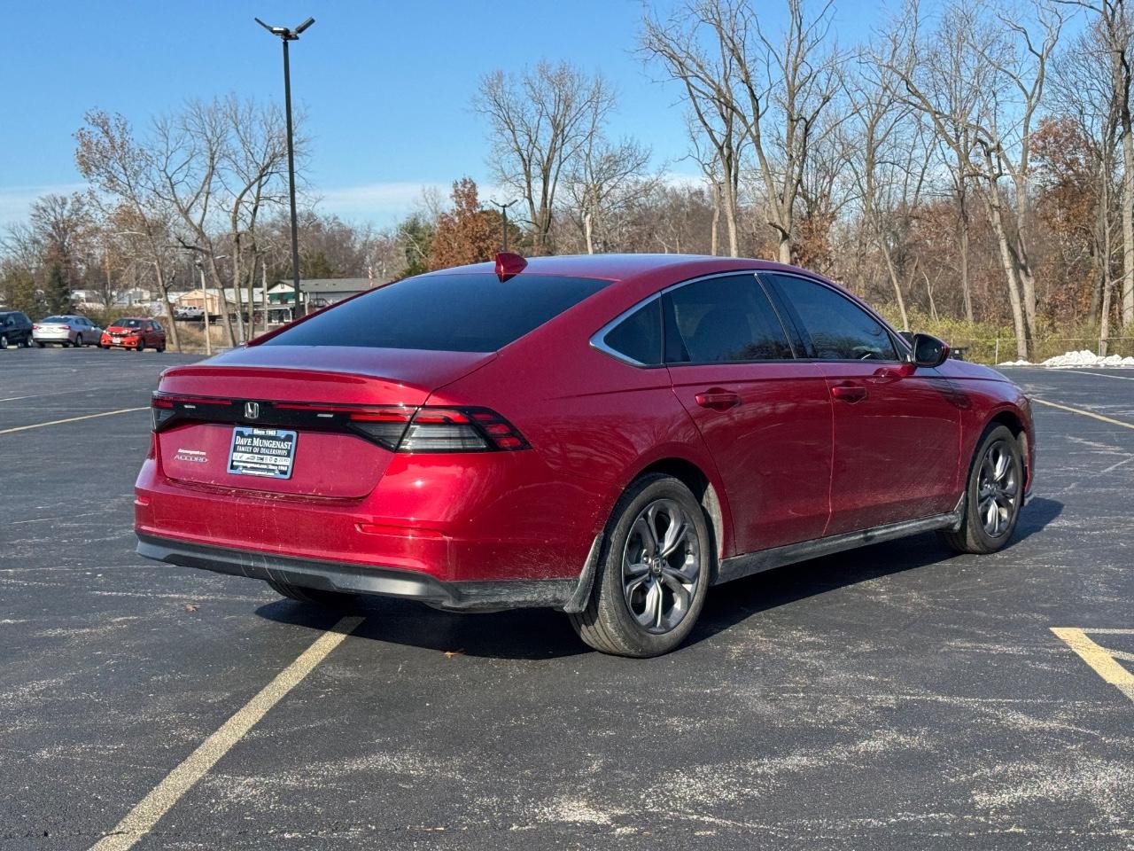 Honda Accord Sedan Vehicle Full-screen Gallery Image 03