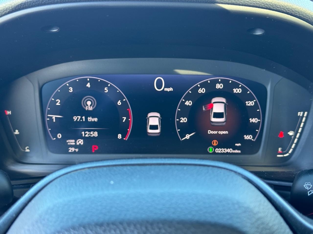 Honda Accord Sedan Vehicle Full-screen Gallery Image 19