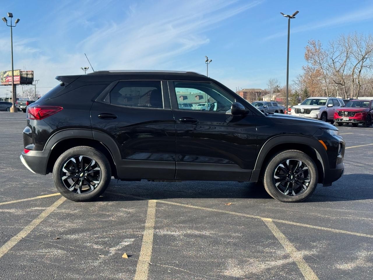 Chevrolet TrailBlazer Vehicle Full-screen Gallery Image 02