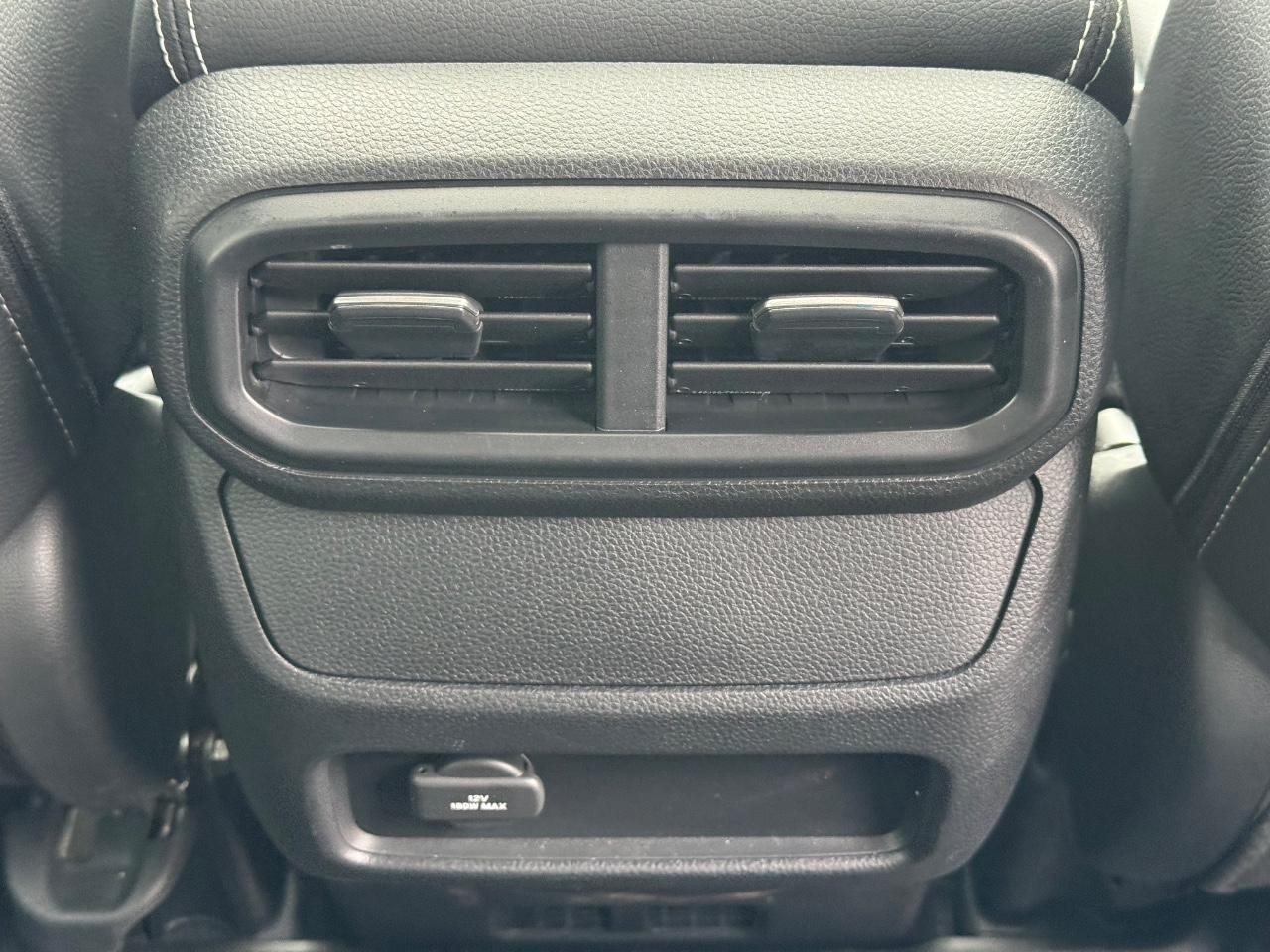 Honda Ridgeline Vehicle Full-screen Gallery Image 16