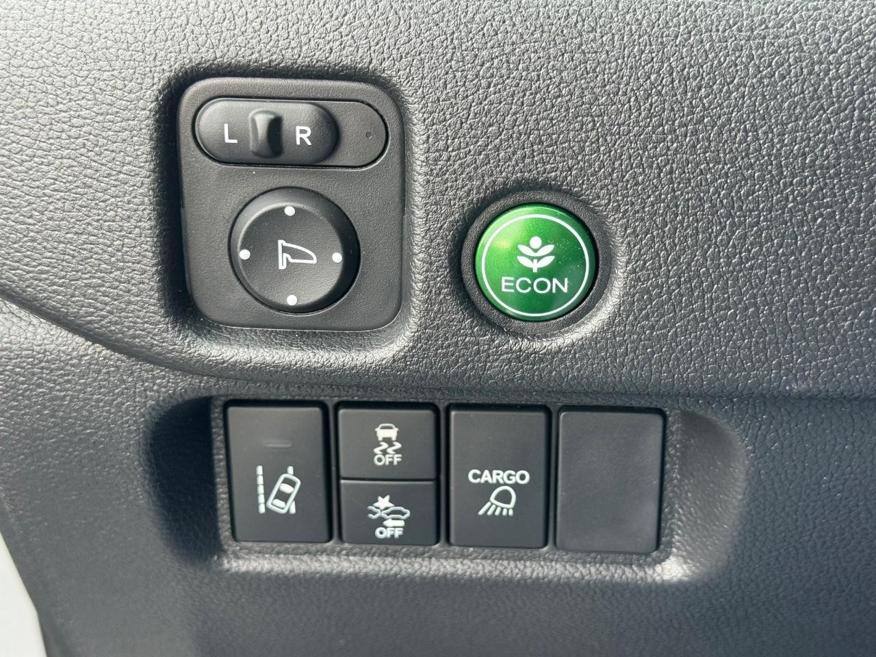 Honda Ridgeline Vehicle Full-screen Gallery Image 23