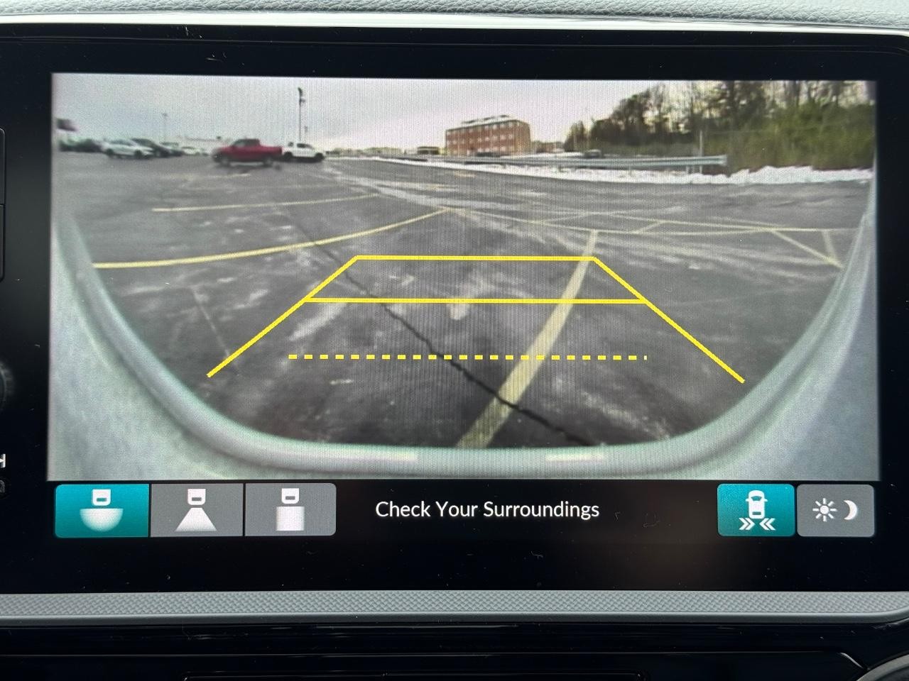 Honda Ridgeline Vehicle Full-screen Gallery Image 24