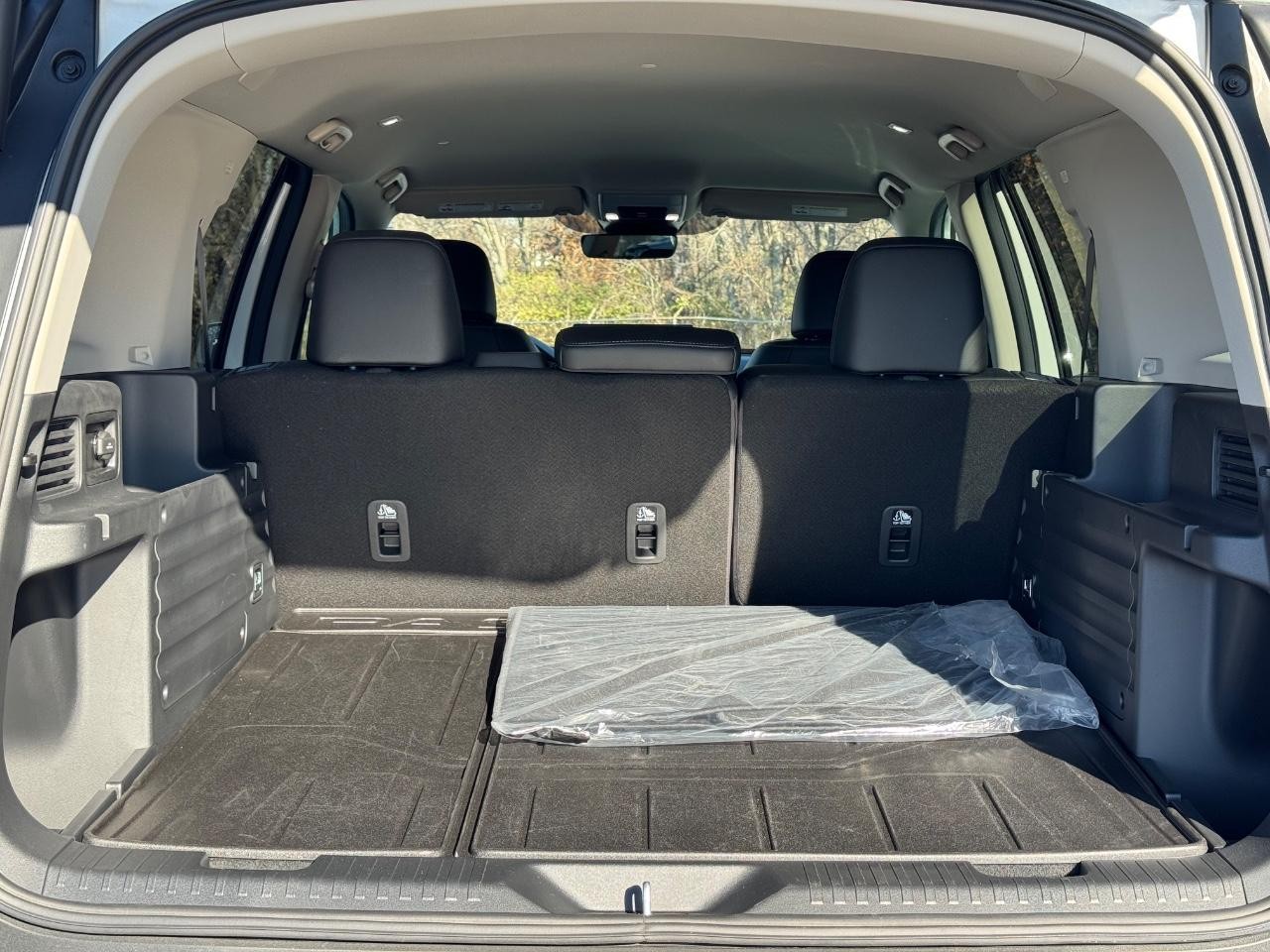 Honda Passport Vehicle Full-screen Gallery Image 04