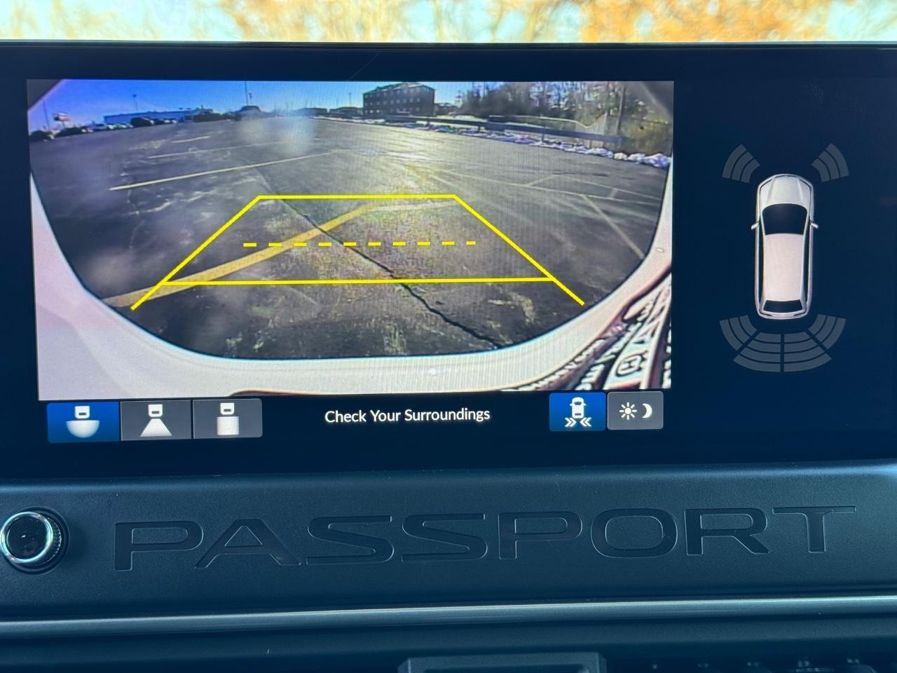 Honda Passport Vehicle Full-screen Gallery Image 23