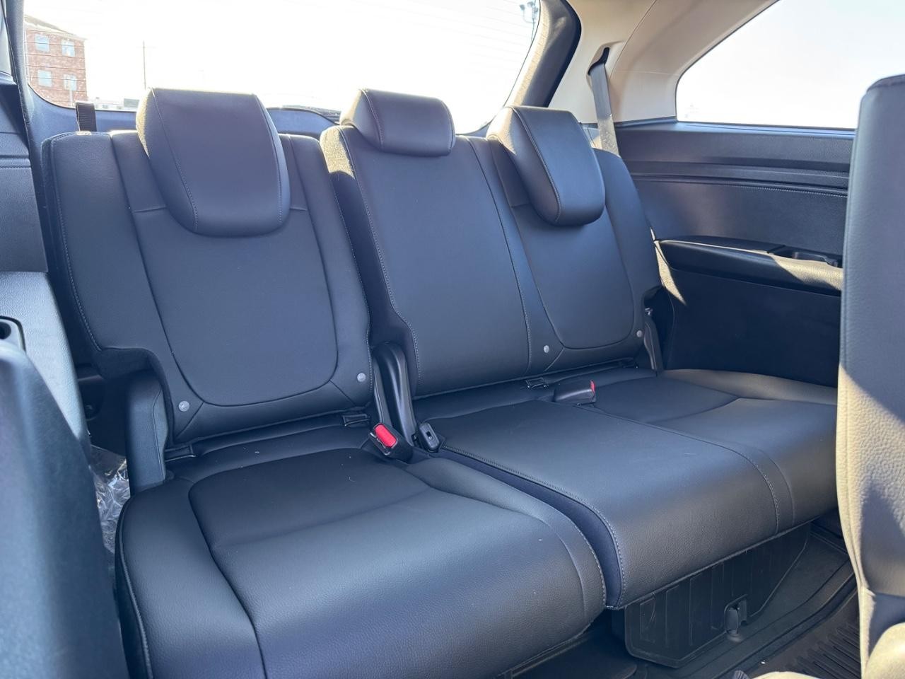 Honda Odyssey Vehicle Full-screen Gallery Image 11