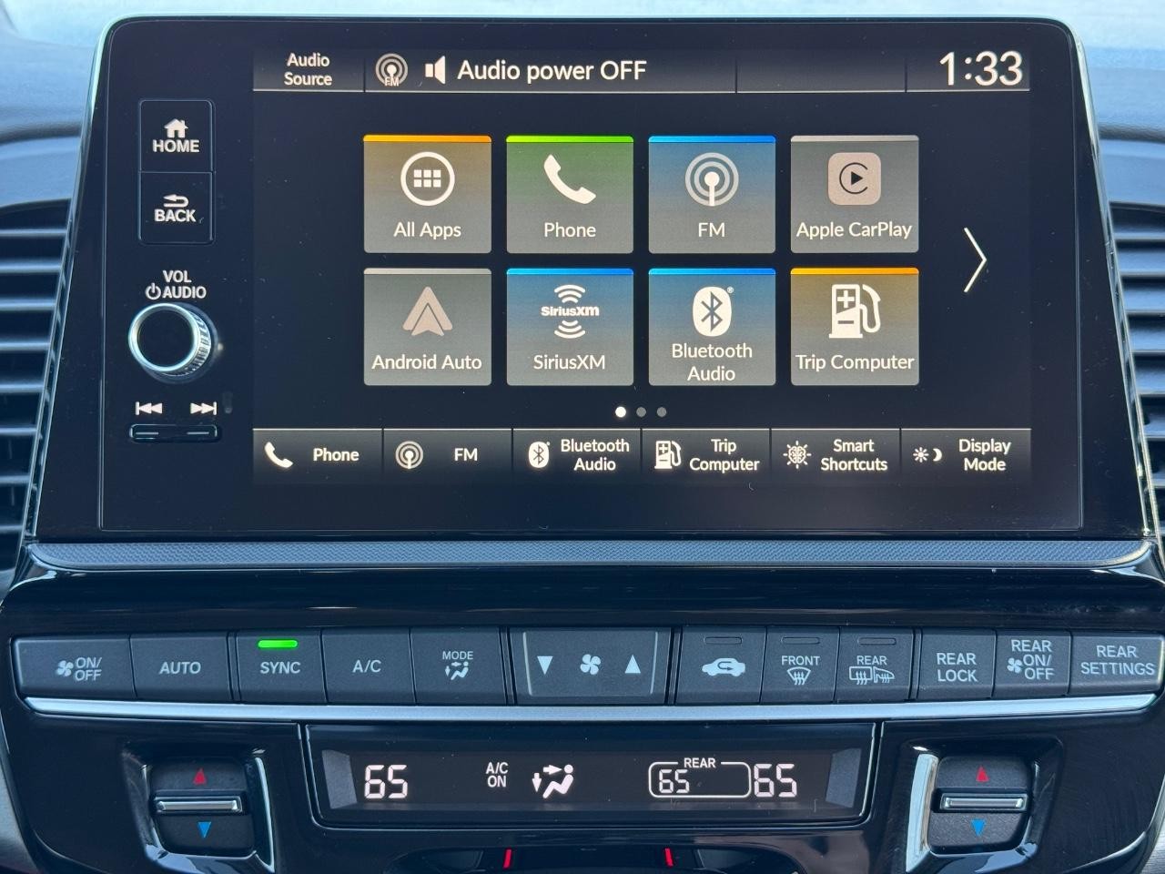 Honda Odyssey Vehicle Full-screen Gallery Image 14