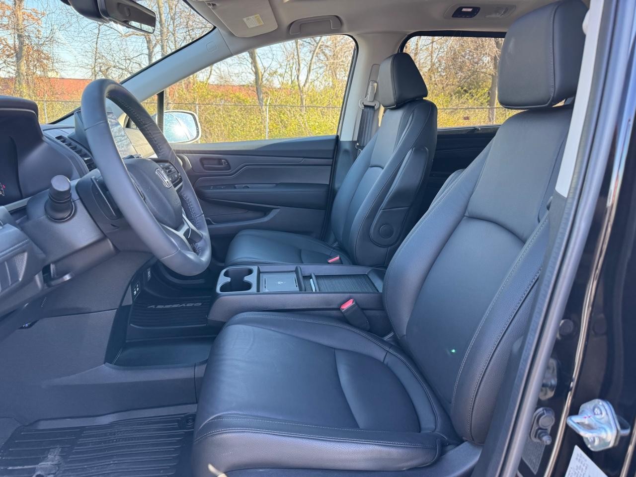 Honda Odyssey Vehicle Full-screen Gallery Image 18