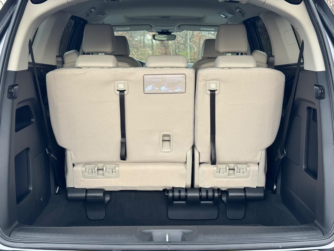 Honda Odyssey Vehicle Full-screen Gallery Image 04