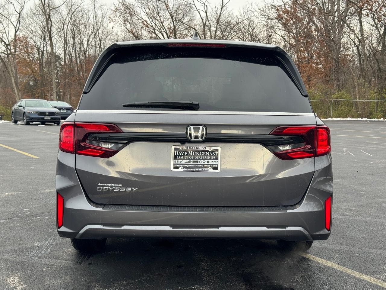 Honda Odyssey Vehicle Full-screen Gallery Image 05