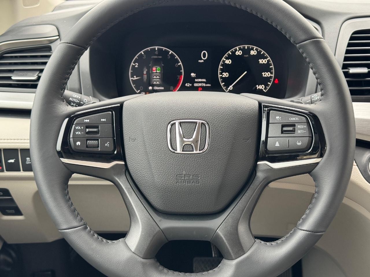 Honda Odyssey Vehicle Full-screen Gallery Image 13