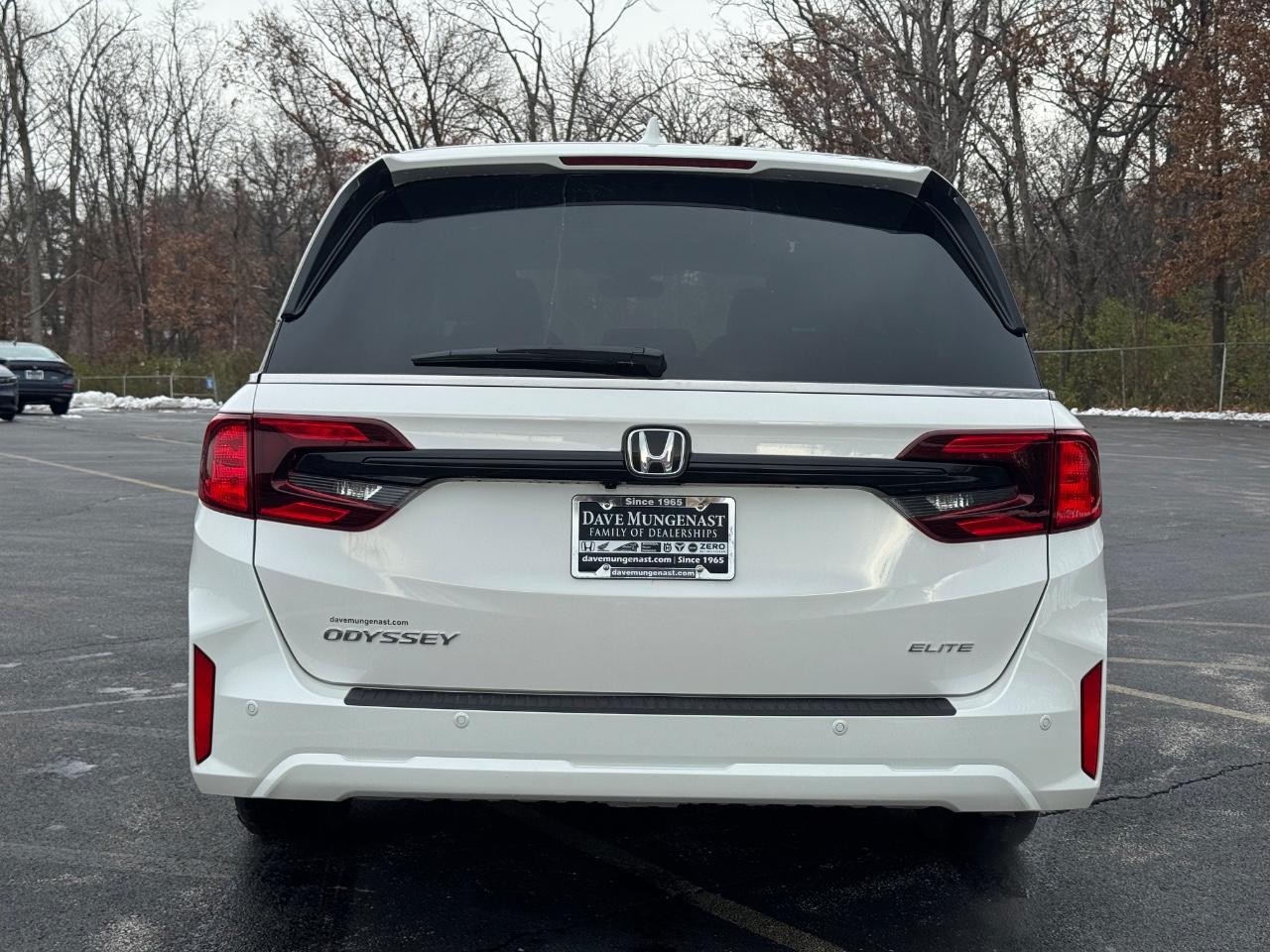 Honda Odyssey Vehicle Full-screen Gallery Image 05