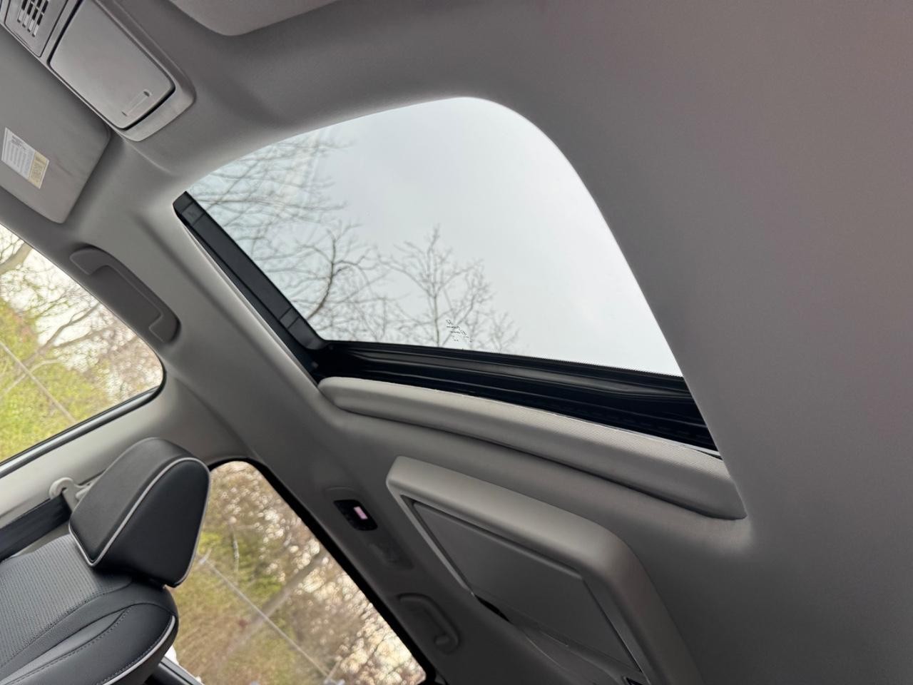 Honda Odyssey Vehicle Full-screen Gallery Image 19