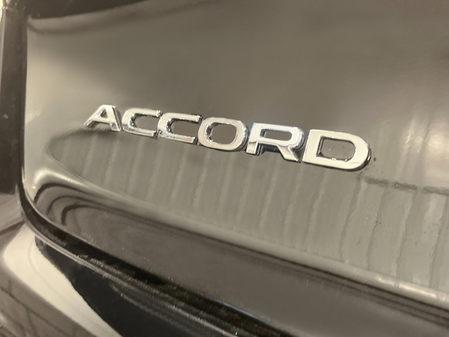 Honda Accord Hybrid Vehicle Full-screen Gallery Image 06
