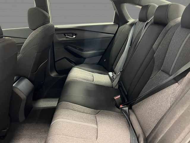 Honda Accord Hybrid Vehicle Full-screen Gallery Image 27