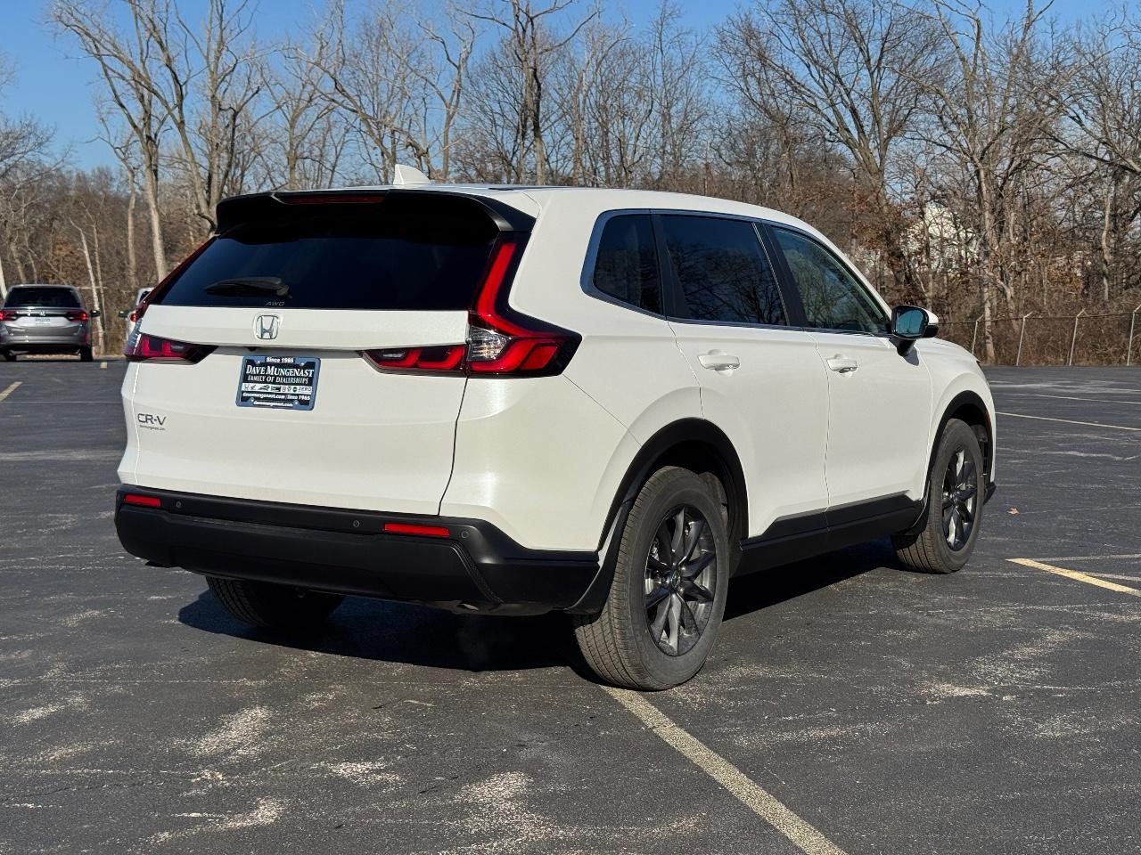 Honda CR-V Vehicle Full-screen Gallery Image 03