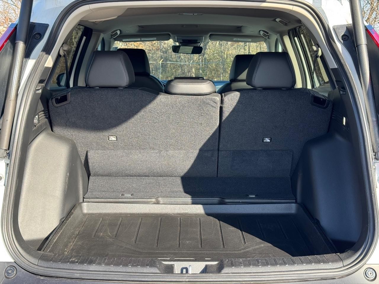 Honda CR-V Vehicle Full-screen Gallery Image 04