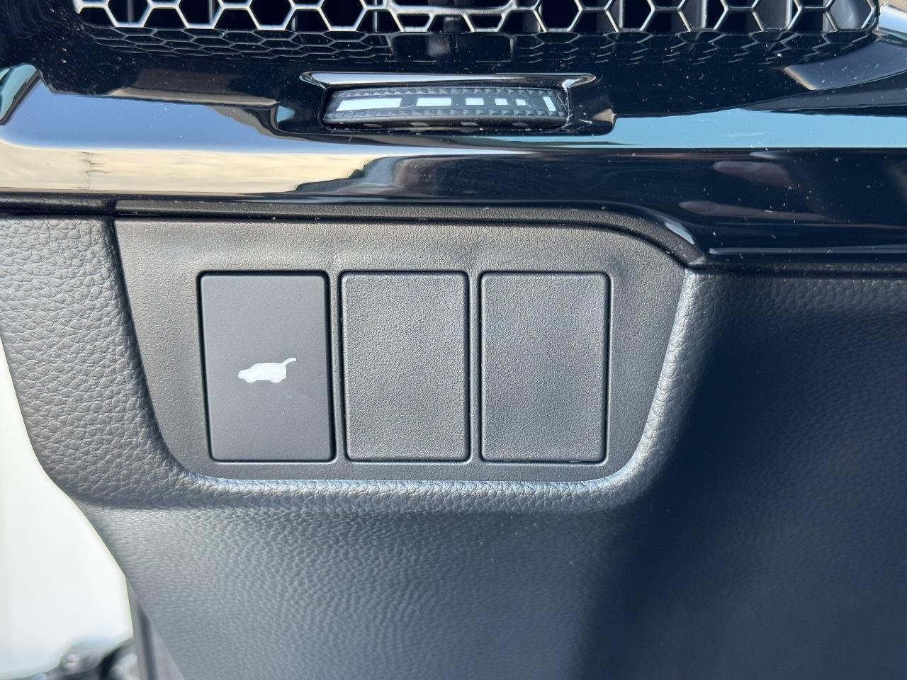 Honda CR-V Vehicle Full-screen Gallery Image 23