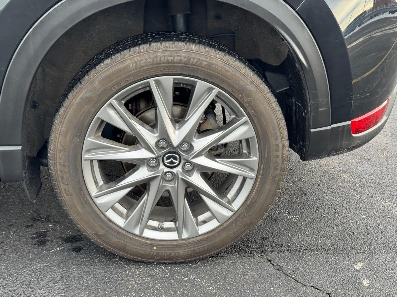 Mazda CX-5 Vehicle Full-screen Gallery Image 07