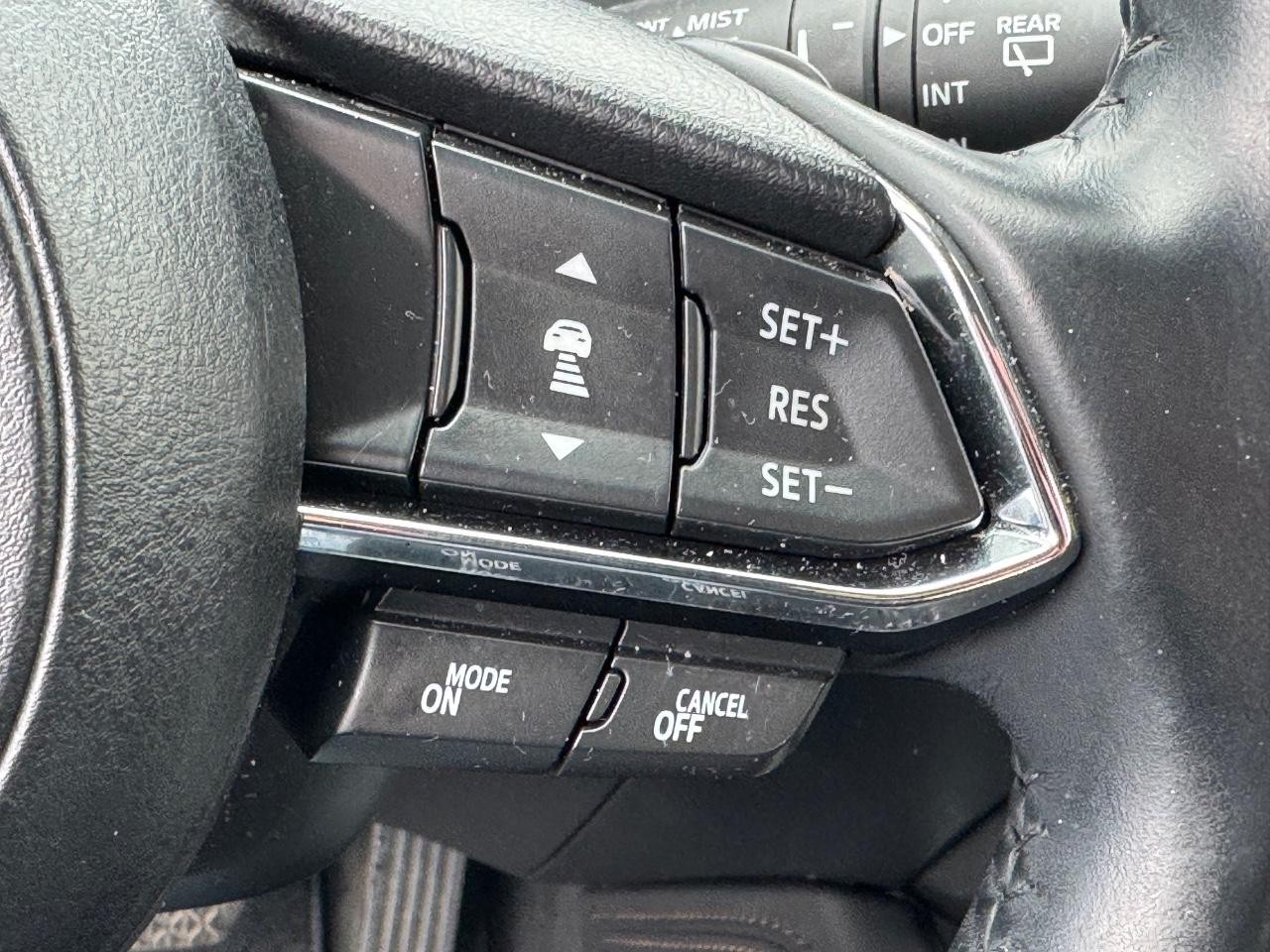 Mazda CX-5 Vehicle Full-screen Gallery Image 22