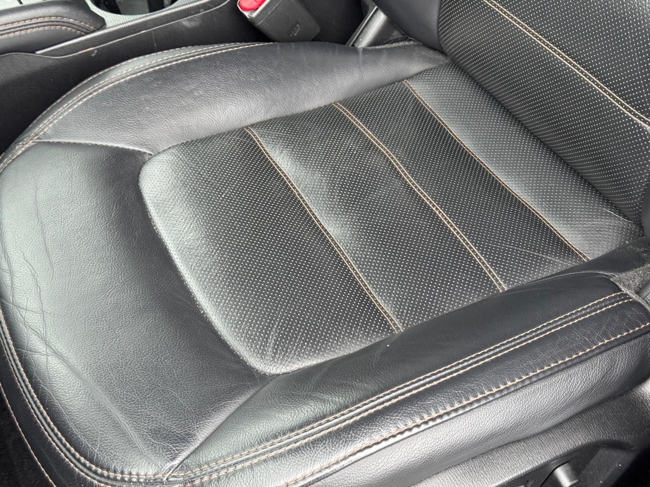 Mazda CX-5 Vehicle Full-screen Gallery Image 26