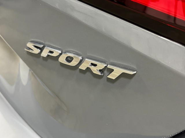 Honda Civic Hatchback Vehicle Full-screen Gallery Image 07