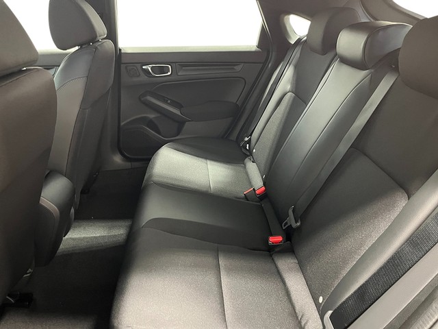 Honda Civic Hatchback Vehicle Full-screen Gallery Image 22