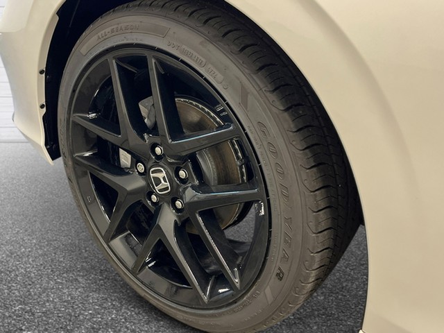 Honda Civic Hatchback Vehicle Full-screen Gallery Image 11