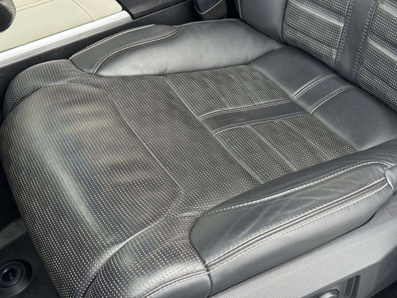 Toyota Tundra 4WD Vehicle Full-screen Gallery Image 25