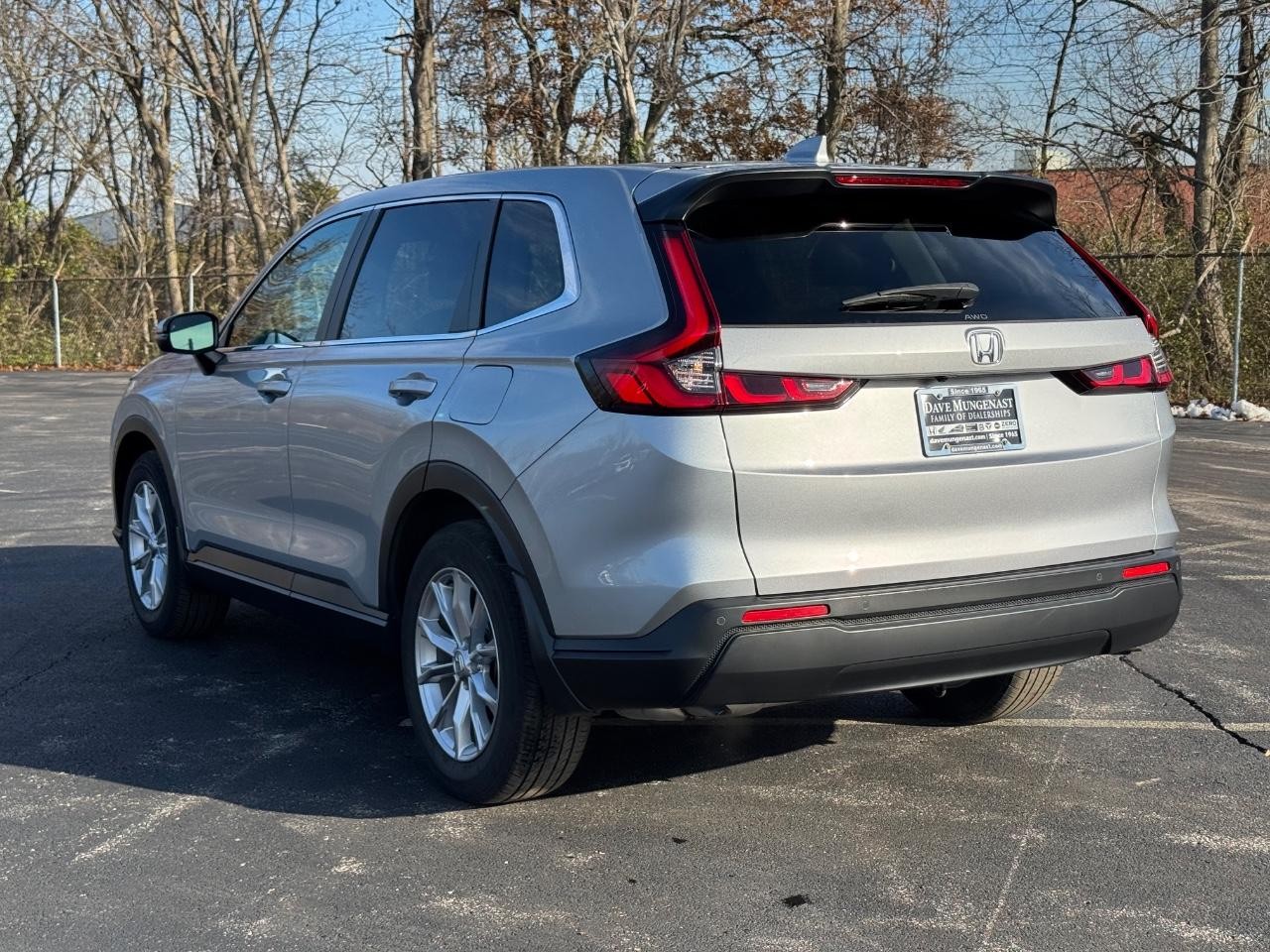 Honda CR-V Vehicle Full-screen Gallery Image 17