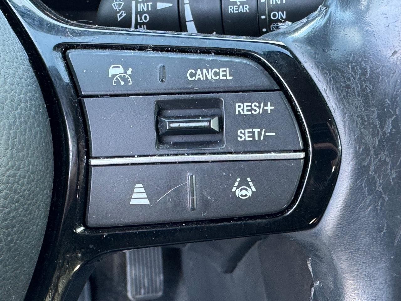 Honda CR-V Vehicle Full-screen Gallery Image 33