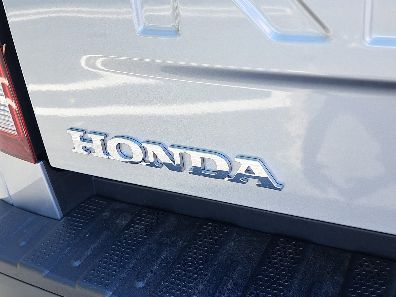 Honda Ridgeline Vehicle Full-screen Gallery Image 37