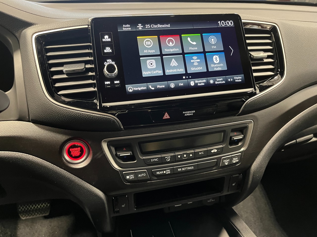Honda Ridgeline Vehicle Full-screen Gallery Image 45