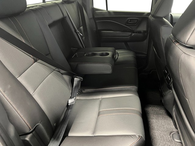 Honda Ridgeline Vehicle Full-screen Gallery Image 29
