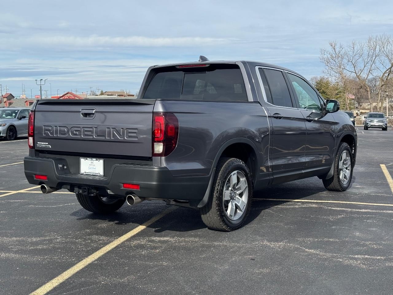 Honda Ridgeline Vehicle Full-screen Gallery Image 03