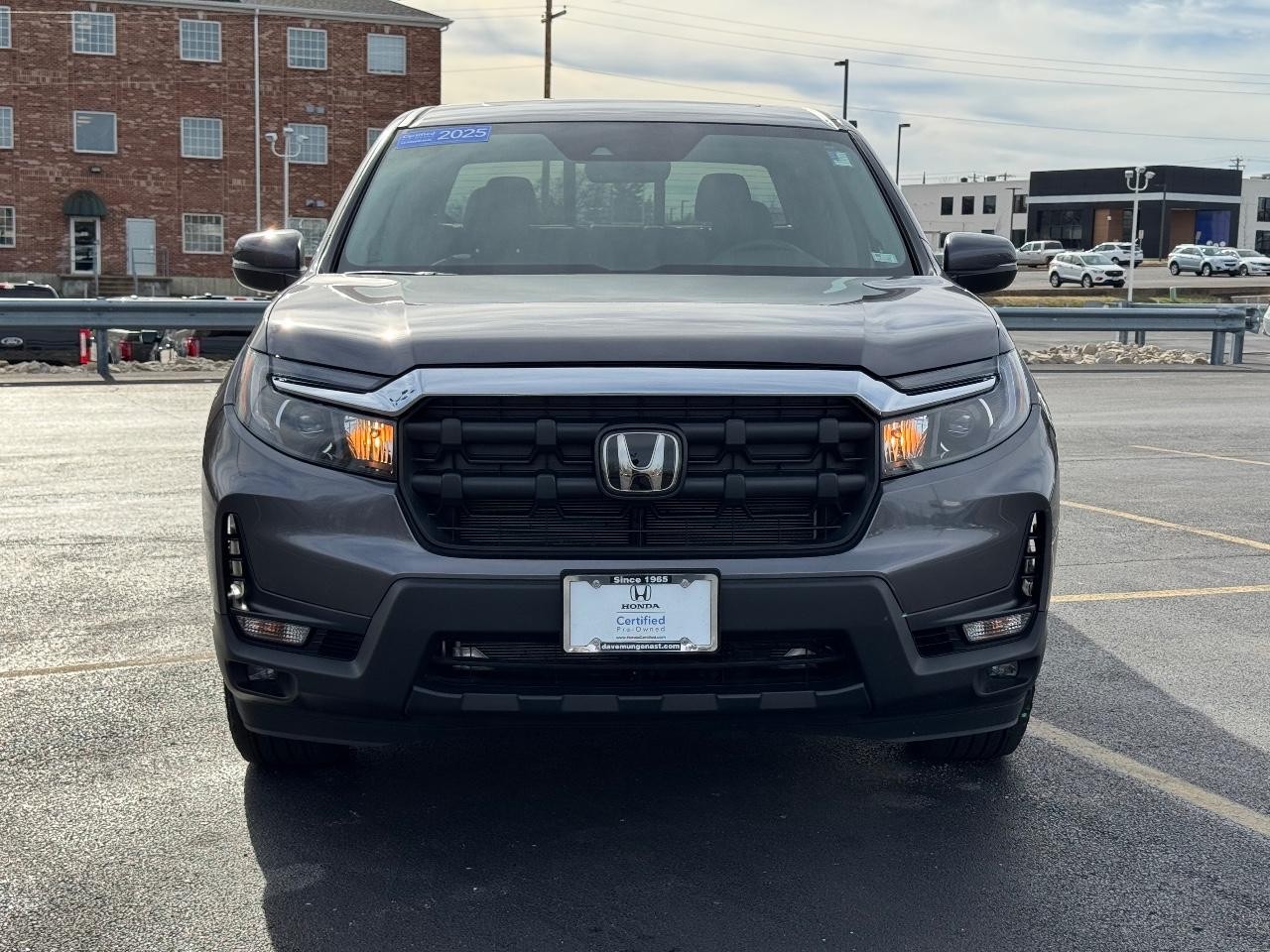 Honda Ridgeline Vehicle Full-screen Gallery Image 09
