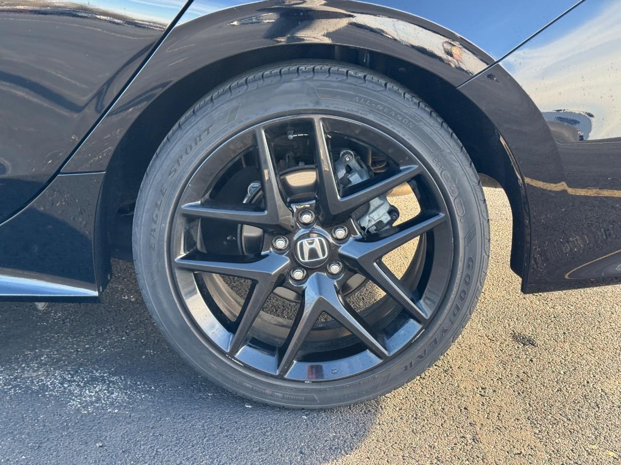 Honda Civic Sedan Vehicle Full-screen Gallery Image 07